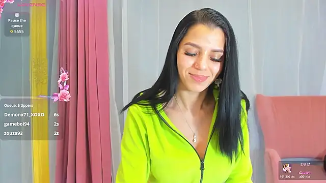 Sarabecker live sex cam