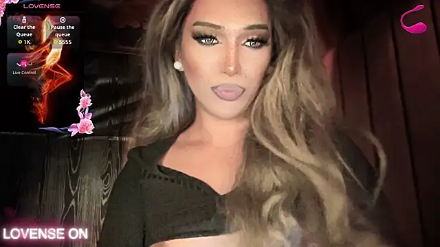 Lo_la_69 live sex cam