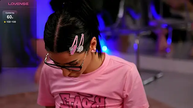 EvaAmanti's cam snapshot