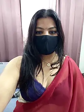 Half_girlfrnd_530 live sex cam