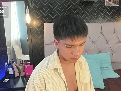 Thiago_Kozak live sex cam