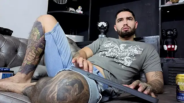 matteosantos live sex cam