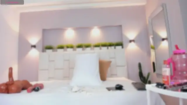 ValeriaGarcia's cam snapshot