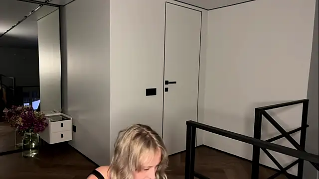 Blonde_Pickme's cam snapshot