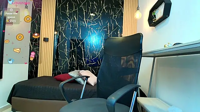 SamanthaFox_8's cam snapshot