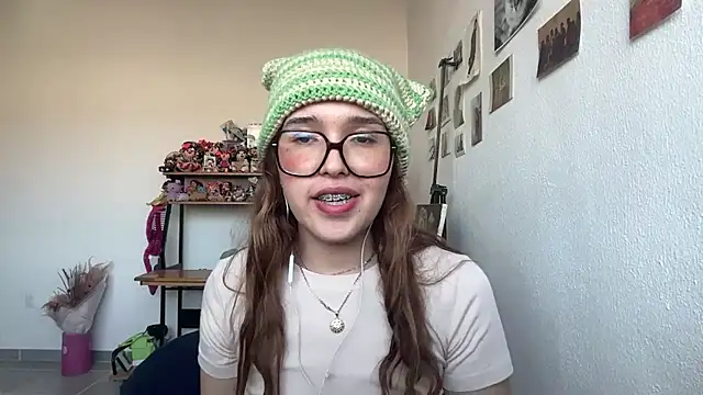 ShebaBonne's cam snapshot