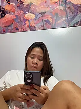 _BellaHotty_'s cam snapshot