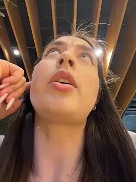 Holly_Play live sex cam