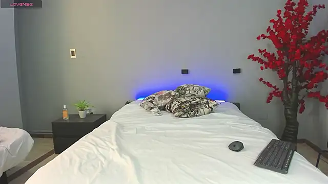 dracke_and_zara live sex cam