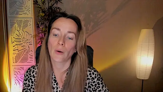 RebeccaMartinez's cam snapshot