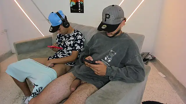 brutal_revolution live sex cam