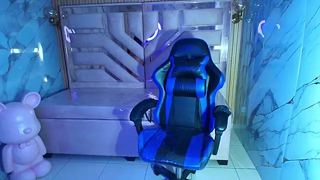 Celeste_r_'s cam snapshot