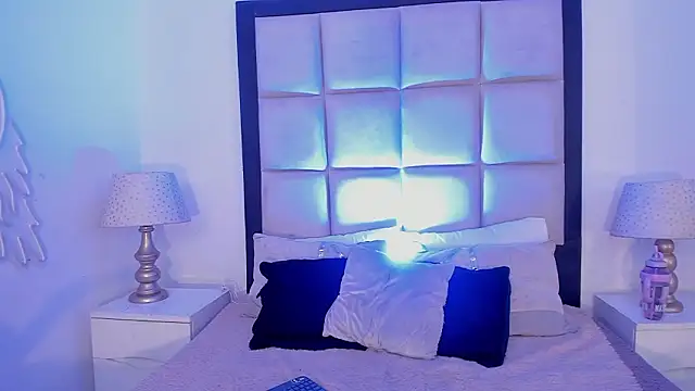 SussyFox's cam snapshot