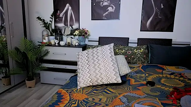 Redhotline's cam snapshot