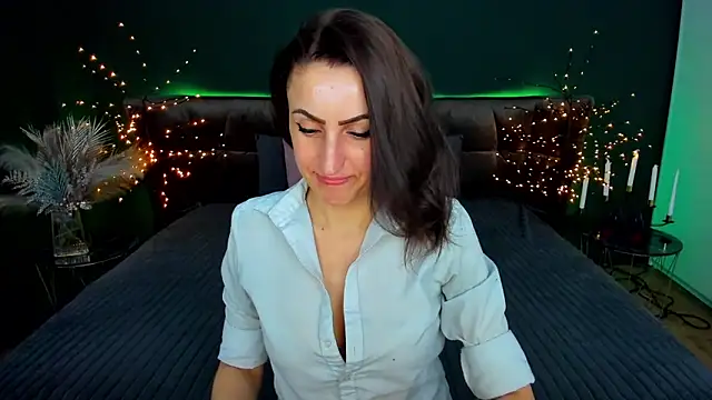 Rebecca_Diamond's cam snapshot