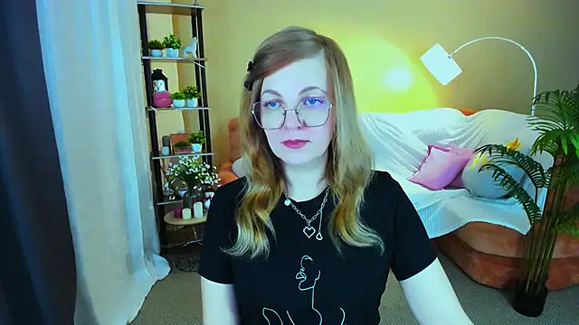 YourUniverser's cam snapshot