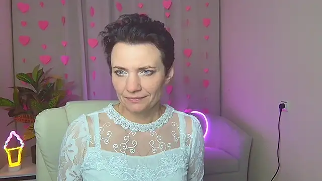 AvaSaturnian's cam snapshot