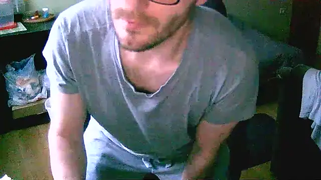 dado-hot12's cam snapshot