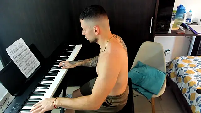 logan_smith live sex cam