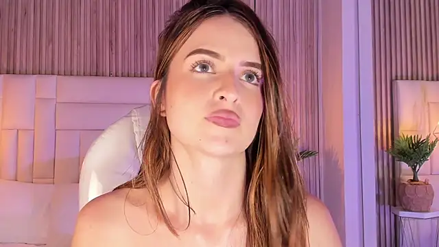 MadissonVega_'s cam snapshot