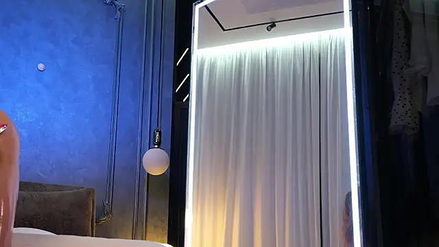 Rikka_Moore live sex cam