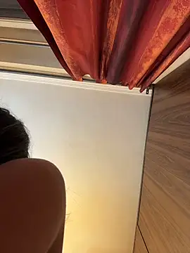 Hotmomcheckk_ live sex cam