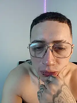 Emmanuel_Lust's cam snapshot