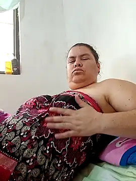 yaneth_'s cam snapshot