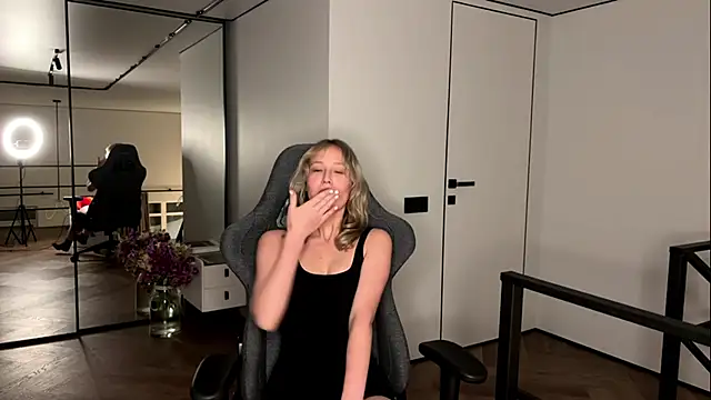 Blonde_Pickme live sex cam