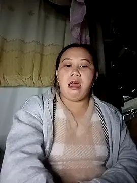 Matilda-aa live sex cam