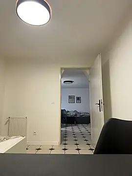 Vladamais live sex cam