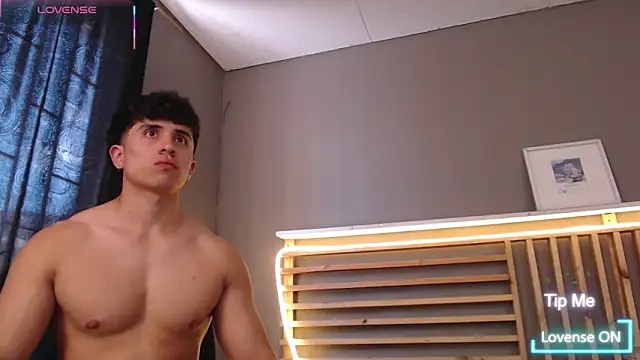 PaulEvens live sex cam