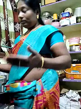 yamini1431 live sex cam