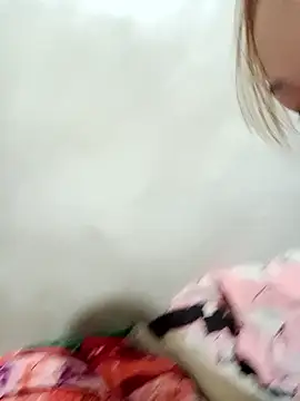 yula-bi live sex cam