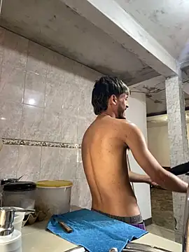 Rouuus12 live sex cam