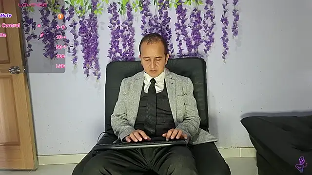 XTheSexybossx live sex cam