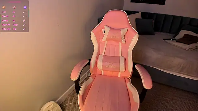 Chloee_White's cam snapshot