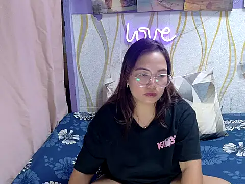 BURBERRY69's cam snapshot