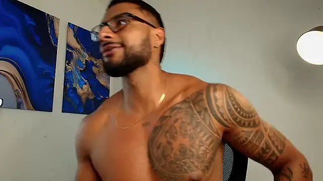 LiamGarcia1 live sex cam