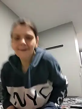 roksa2026's cam snapshot