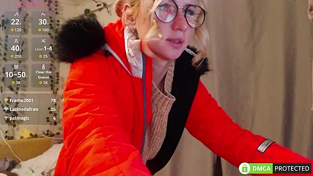 Mia__Jensen's cam snapshot