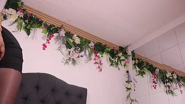 justnala_'s cam snapshot