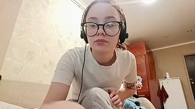 RomanceEncore's cam snapshot