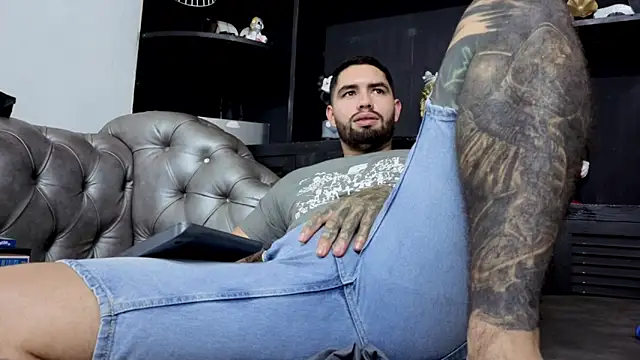 matteosantos live sex cam