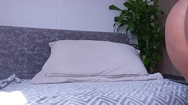 katie_cruz's cam snapshot