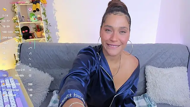 natty_romanof_18's cam snapshot