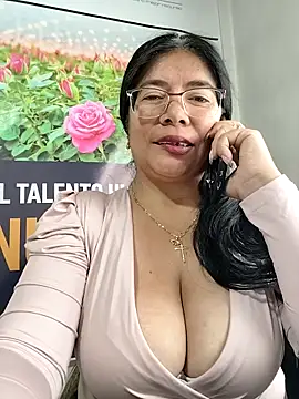 __valentina18 live sex cam