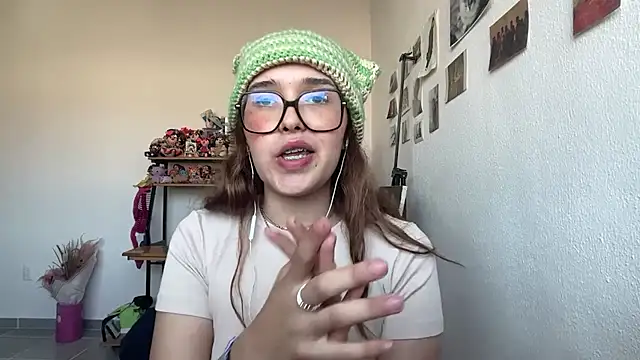 ShebaBonne live sex cam