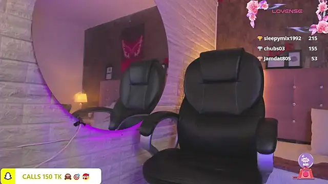 alice__tylor's cam snapshot