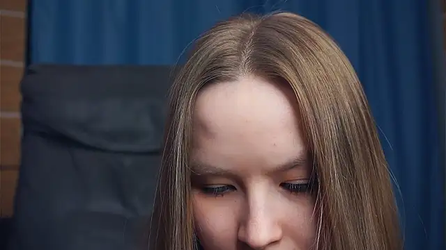 OnaZiroge live sex cam